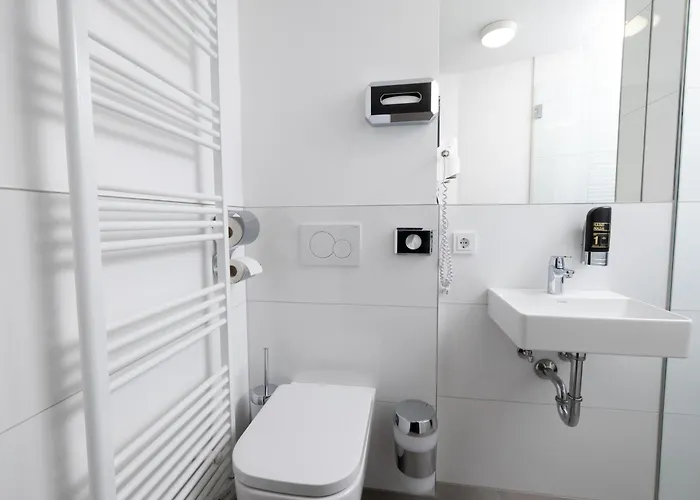 酒店 易达宫殿车站酒店 3*